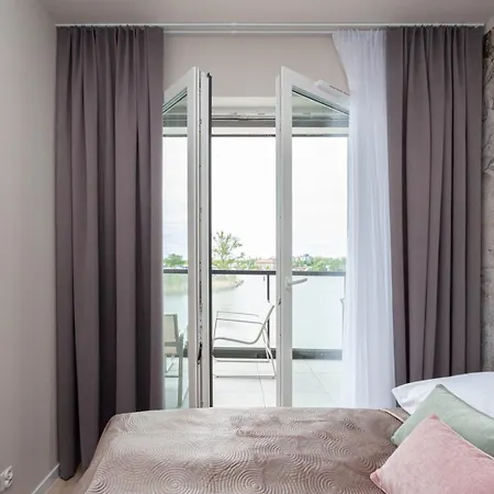 アパート Apartly - River Loft Szczecin- River View シュチェチン